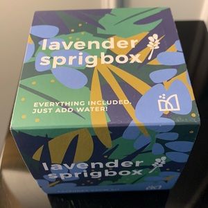Lavender sprigbox makes a great gift